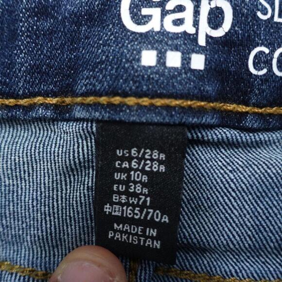 Gap Cropped Jeans Women's 6/28 Blue Denim Pockets Slim Fit Straight Leg Zip Fly - Picture 6 of 7